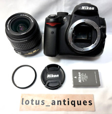 Nikon D5000 Digital SLR Camera w/AF-S DX Nikkor 18-55mm 1:3.5-5.6GⅡ Lens English