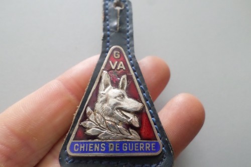 Military badge brooch medal - military, va