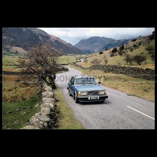 Photo 011297 volvo 264 1975 - photo,