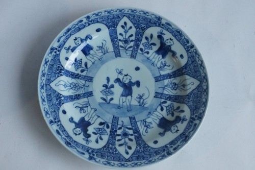 Assiette porcelaine bleu blanc