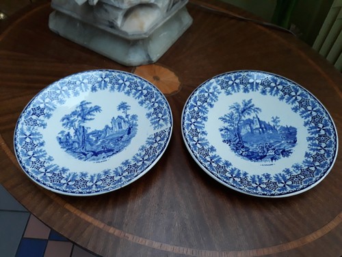 Lot assiettes décoratives - 2,