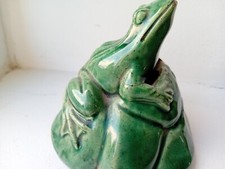 RARE Very Old Onnaing Slingshot Breaking Frog Piggy Bank No Pitcher »