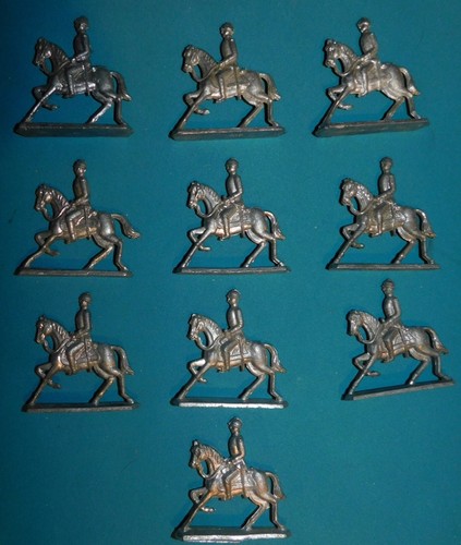 Anciens petits soldats de - 10,