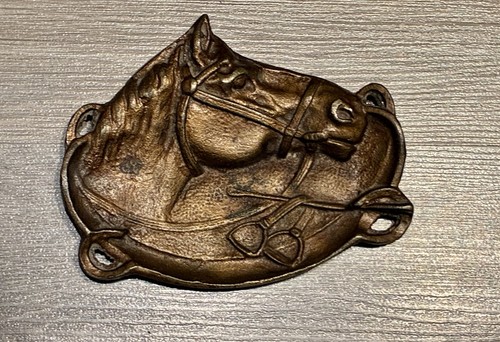 Ancien vide poche - poche, cheval