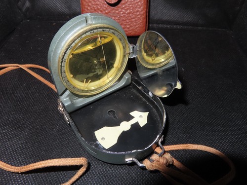 Boussole militaire - boussole,