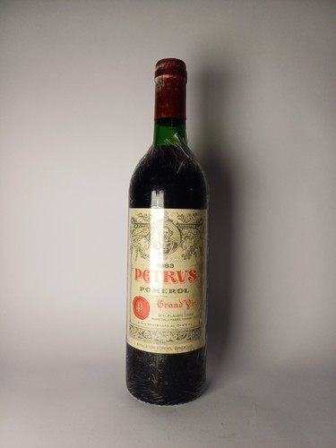 Bouteille chateau petrus - de,