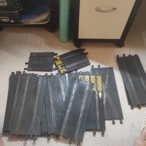 Scalextric slot car rails - slot, 15