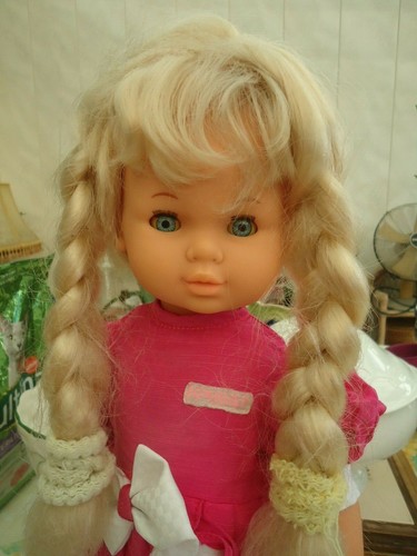 Ancienne poupee blonde aux - ancienne,
