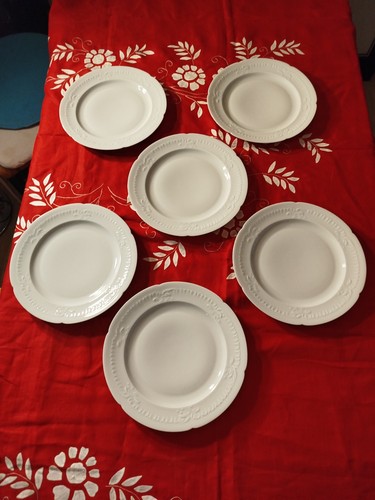Assiettes porcelaine fine - 6,