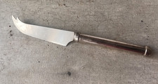 Couteau à fromage en métal