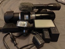 Caméra numérique Sony NEX-VG10, 18/200 + accessoires