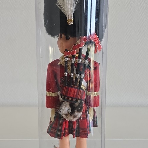 Poupée garde écossaise kilt - garde,