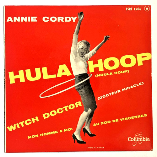 Annie cordy hula hoop - "hula, hoop"