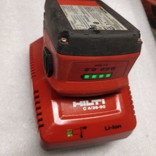 Chargeur  hilti c 4/90 vendu  seule 