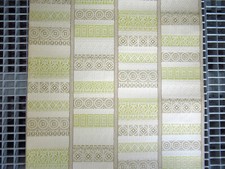 1 ROULEAU DE PAPIER PEINT