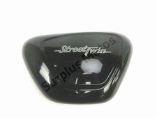 CACHE LATERAL DROIT TRIUMPH