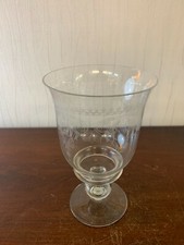 Engraved Crystal Base Cup / Tealophore