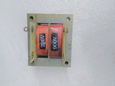 Transformateur Primaire 220 V Sec 900 V  8 va