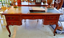 BUREAU en MERISIER de Style