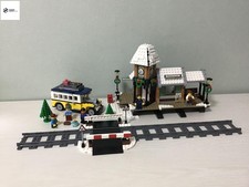 LEGO Creator Expert Winter Village Station 10259 In 2017 Used Comp W/Manuals