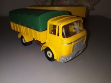 Dinky toys 584 Berliet Baché
