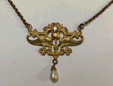 Collier Laiton Doré. Art