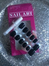 KIT FAUX ONGLES NAILS 12