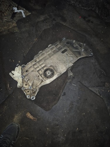Berceau moteur golf touran - moteur,