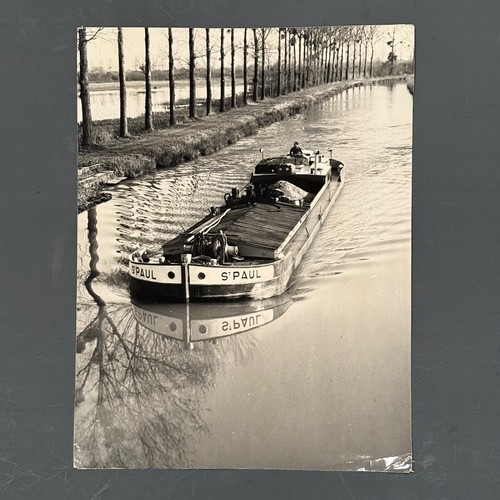 Photo noir blanc intitulée - et,
