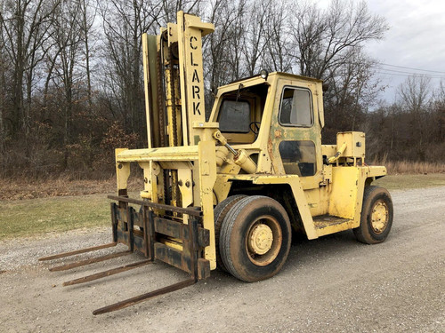 000 lbs clark pneumatic - 15,000,