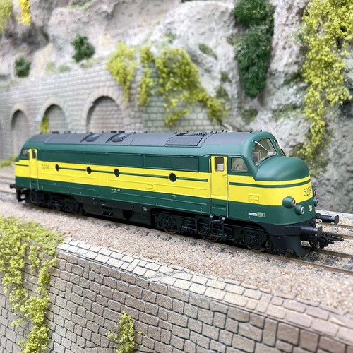 Locomotive diesel 5209
