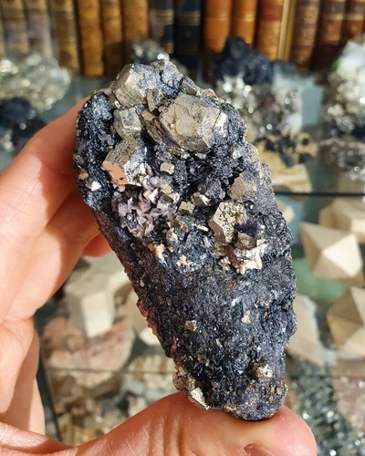 Pyrite hématite dolomie - pyrite,,