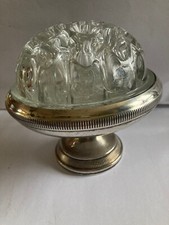 PIQUE FLEUR SUR SON SOCLE