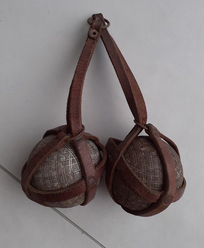 Ancienne paire boules