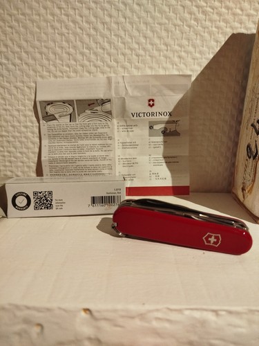 Vend couteau suisse victorinox - suisse,