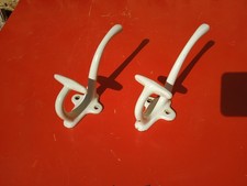 Lot de 2 patères anciennes en