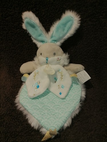 Doudou lapin sucre amande - de,