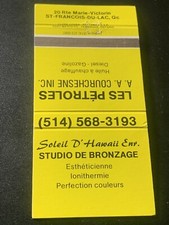 Vintage Canada Matchbook: “Soleil D'Hawaii STUDIO DE BRONZAGE”