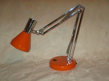Ancienne lampe Fase de couleur orange de bureau d'architecte années 60/70