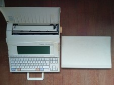 Ancienne Machine A Écrire