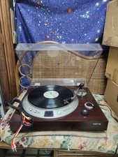 Fully restored, mint condition! Brand new needle! DENON record player DP-1200