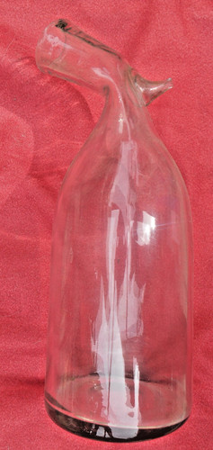 Superbe carafe bec - bec, a