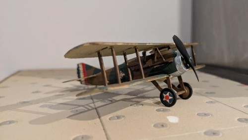 Maquette avion militaire