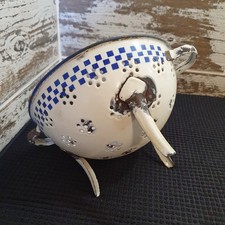 Ancienne Passoire Tôle