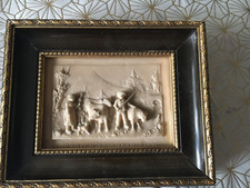 CADRE SCENE DE VIE BAS RELIEF