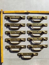 Lot de 11 poignées type