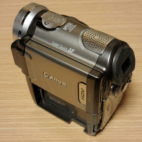 Caméscope canon ivis hv10 - canon,