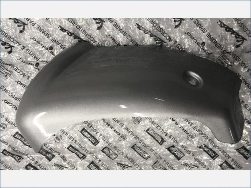 Cache lateral droit - , piaggio