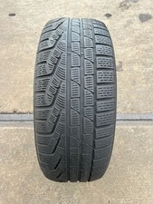 Pneus D'Hiver 245/45 R19 102V XL Pirelli Sottozero Hiver 240 Série 2 RFT MOE 6Mm