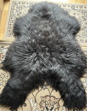 Très Jolie Tapis Île en Peau